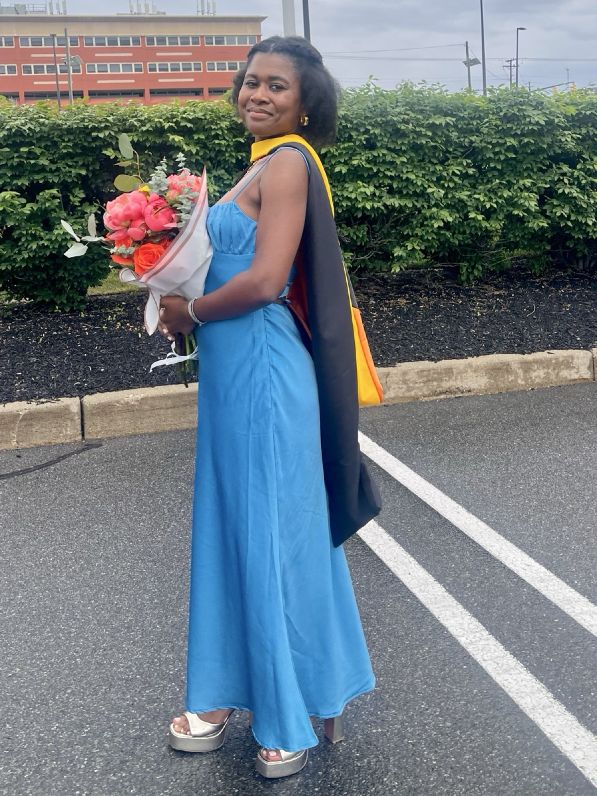 gold tassels & blue satin 🎓